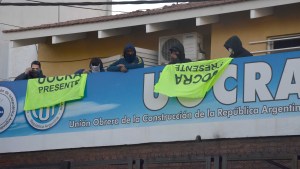 Intimaron a los trabajadores de Uocra para que liberen las rutas