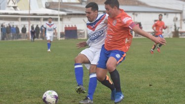 Unión y Roca protagonizaron un gran encuentro en Allen y prometen muchas emociones para esta tarde en el Maiolino. (Foto: Andres Maripe)
