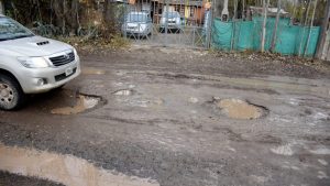 Acusando a Quiroga y Tortoriello, Peressini se hace cargo de la calle Futaleufú