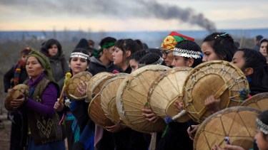 Una multitud se acercó a la meseta a celebrar el año nuevo mapuche