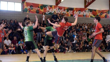 La final entre VILO y Ward en el Torneo Nacional "A" de Cadetes de Handball. Foto: Marcelo Martinez