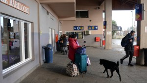 La crisis y el avión les quitan más pasajeros a los ómnibus