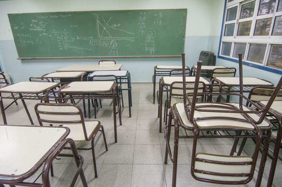 En medio del paro docente, dos escuelas siguen con obras y no podrán  iniciar las clases, en Roca - Diario Río Negro