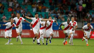 Perú eliminó a Uruguay en los penales y es semifinalista