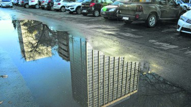 La recaudación nacional de impuestos que realiza la AFIP dejó en los primeros meses unos 9.300 millones de pesos. Foto Yamil Regules