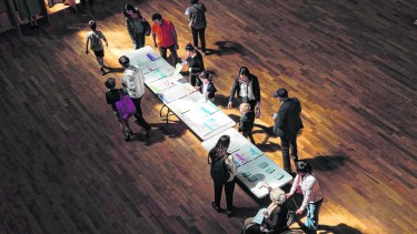 El centro político se evapora