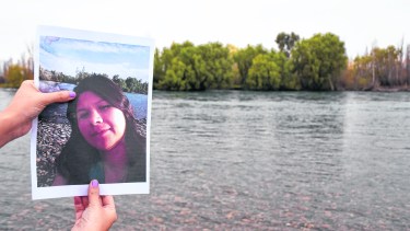 Delia era oriunda de Salta. Trabajaba en una empresa de servicios petroleros en Añelo y tenía 3 hijos de 13, 7 y 2 años.  (Foto: Florencia Salto)
