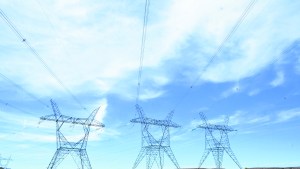 Buscan desregular el mercado eléctrico