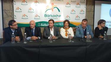 Autoridades de la provincia y del CFI presentaron las líneas crediticias para el Turismo. (Gentileza)