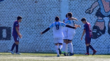 ROCA 02/06/19: EN EL PARTIDO DE IDA POR LOS CUARTOS DE FINAL DE LA LIGA CONFLUENCIA ARGENTINOS DEL NORTE PERDIO 4 A 0 CONTRA LA AMISTAD EN EL ESTADIO LUIS MAIOLINO. FOTO: ANDRES MARIPE