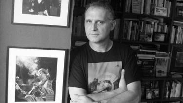 Sergio Pujol analiza la historia del rock argentino.