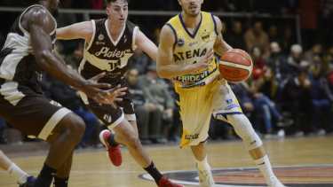 Dura caída de Atenas en el inicio de la serie final