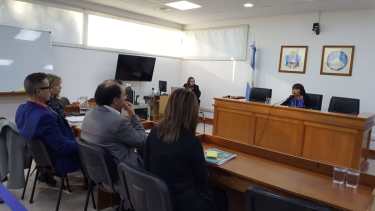 En al audiencia de hoy no estuvo presente el imputado, pero sí la familia de la víctima. (Andrea Vázquez).-