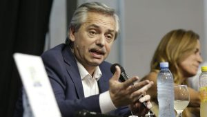 Alberto F: «Hay que dejar que el Gobierno actúe» para resolver la inestabilidad económica