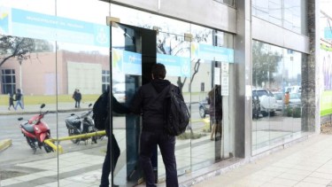 Se estima que el municipio perdió, al menos, $600.000 por no cobrar las multas. (Archivo).-