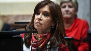 Por decreto, Cristina Kirchner deberá cobrar una sola pensión jubilatoria