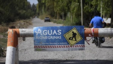 Roca: operarios de Aguas Rionegrinas reclaman «por el mal estado» de los vehículos