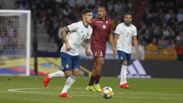 Paredes será el “5” titular en la Copa.