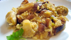 Risotto con gírgolas y pasta de hongos para deleitarse