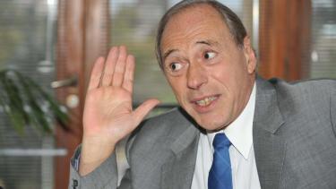 Zaffaroni adelanta que hay que revisar las causas con «presos políticos»