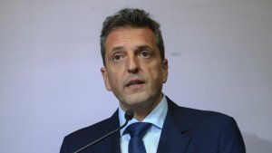 Massa: «la insensibilidad de este Gobierno nos puso de rodillas»