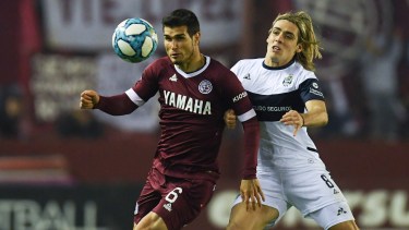 Lanús y Gimnasia abrieron el torneo con un empate justo en el sur