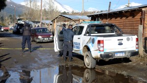 Bariloche: golpearon con saña a un hombre para robarle y está grave en el hospital