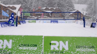 Una de las cuatro canchas para el Mundial de Snow Voley. Foto: Alfredo Leiva