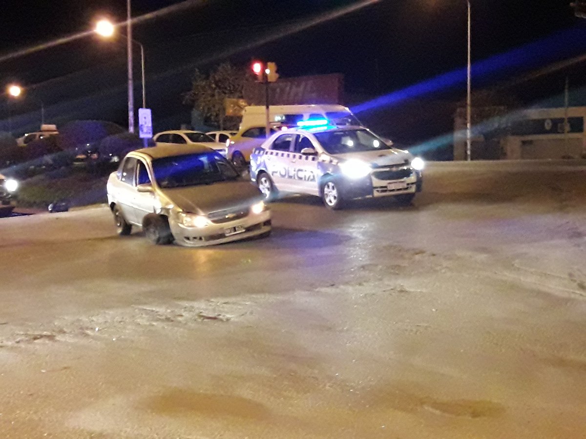 Un policía ebrio y con el carnet vencido chocó a un taxista en la Ruta ...