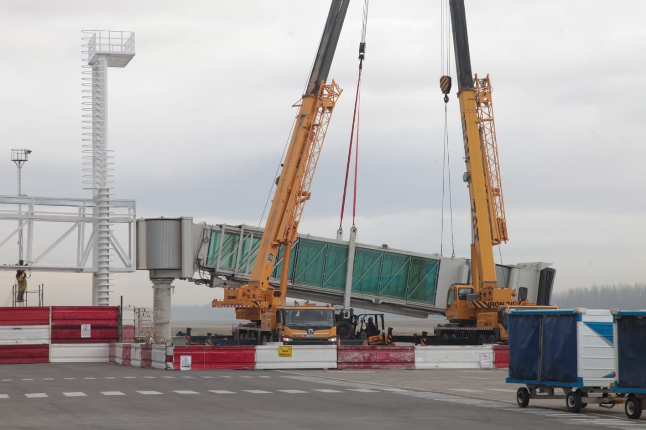 Los avances de las obras en el aeropuerto.  Foto: Twitter: @OmarGutierrezOk