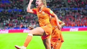 Holanda venció a Suecia y define el Mundial con Estados Unidos