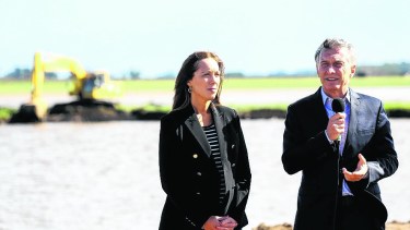 El gobierno arranca la campaña con apuesta a polarizar