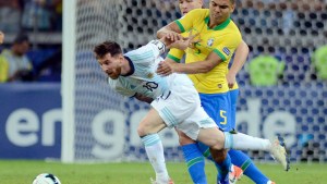 Por el coronavirus, Conmebol pidió a FIFA la suspensión de las eliminatorias