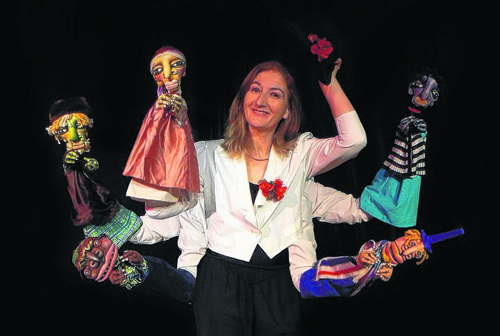 “Música para girasoles”, el espectáculo creado y protagonizado por Fernanda Archanco y los hermanos Cuqui y Renzo Álvarez. 