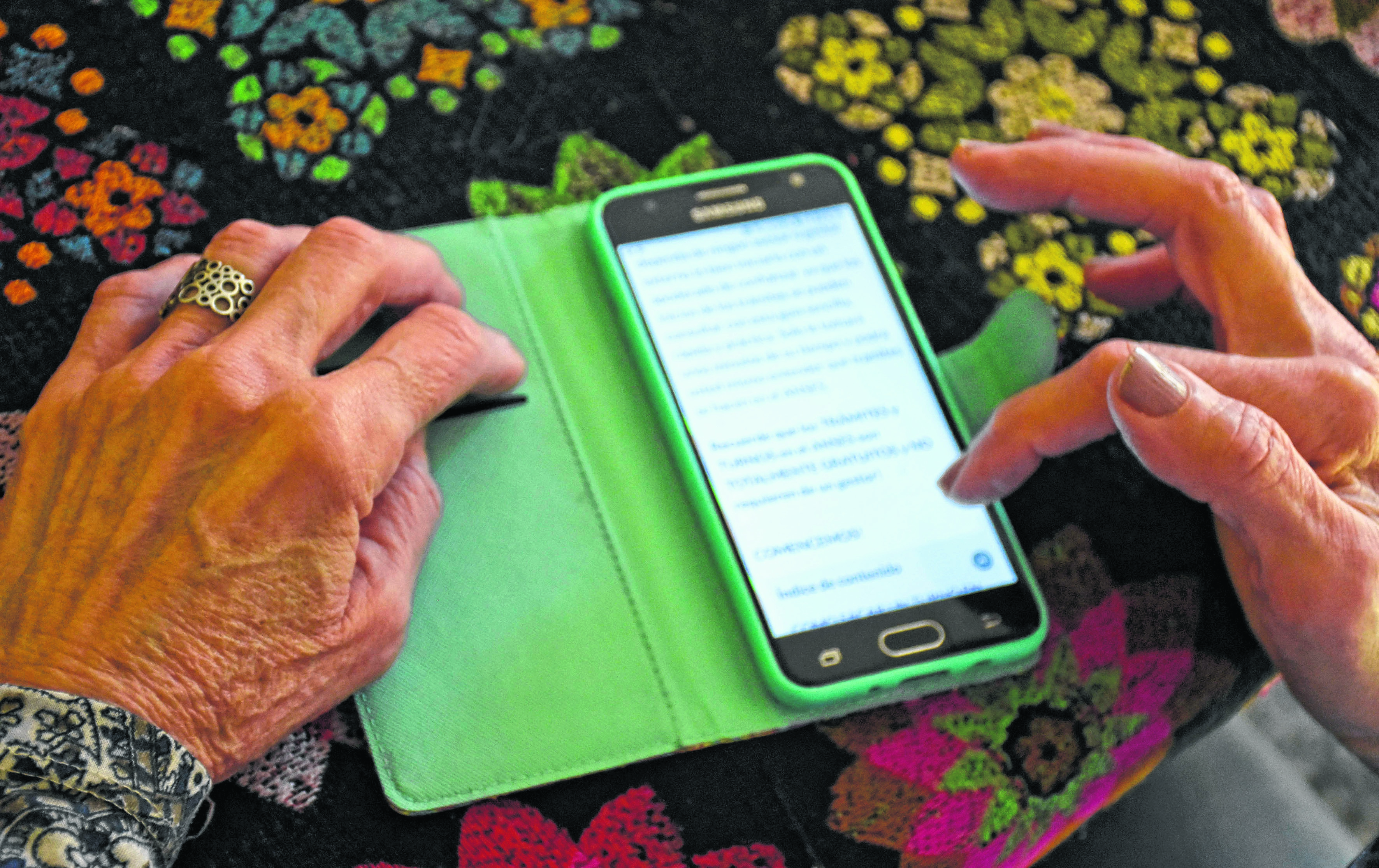 El uso de las tecnologías es bajo entre los mayores de 60 años (Foto: Florencia Salto)