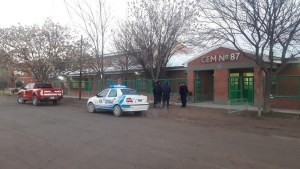 Desalojaron la ESRN 87 de Valcheta por amenaza de Bomba