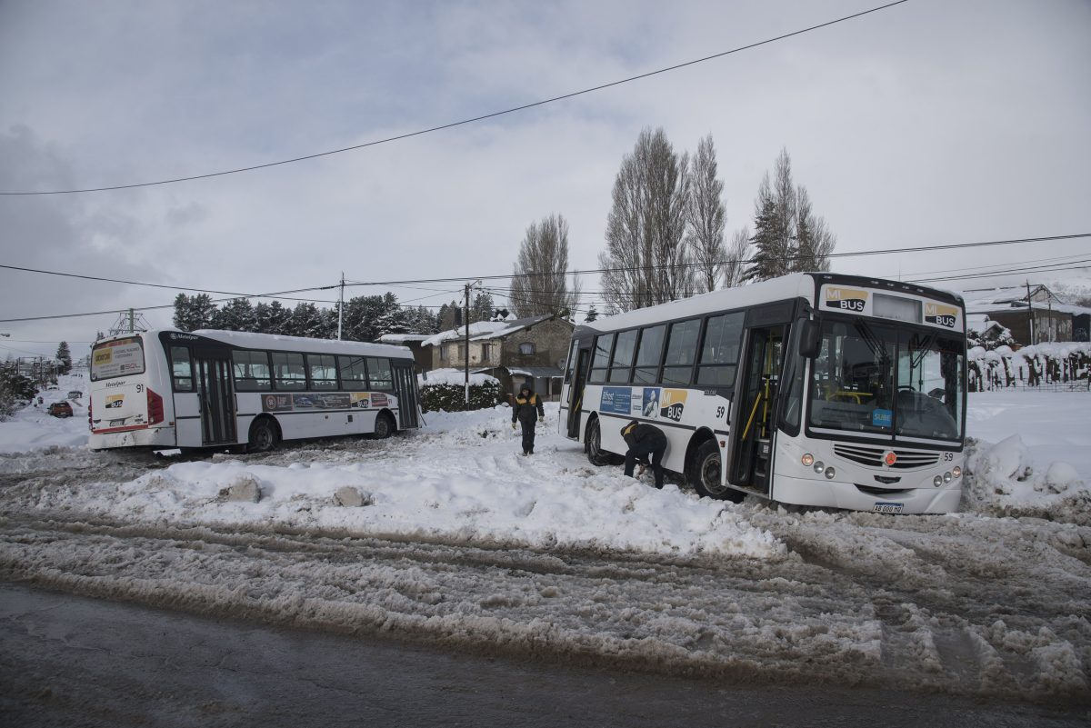 Los dirigentes vecinales de 17 barrios de la zona sur de Bariloche reclaman por el deficiente servicio de transporte urbano. Foto: Archivo