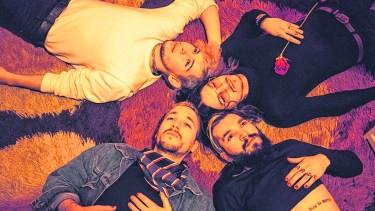 Historia. El grupo analizó la canción y fue trabajando más que nada intenciones en el video.