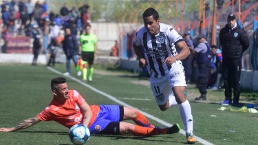 El volante zurdo mantuvo un gran nivel en el último Federal A. (Foto: Archivo)