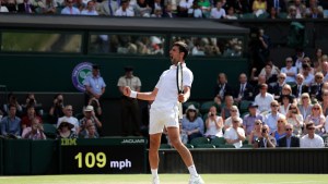 Djokovic venció a Bautista y estará en su sexta final de Wimbledon