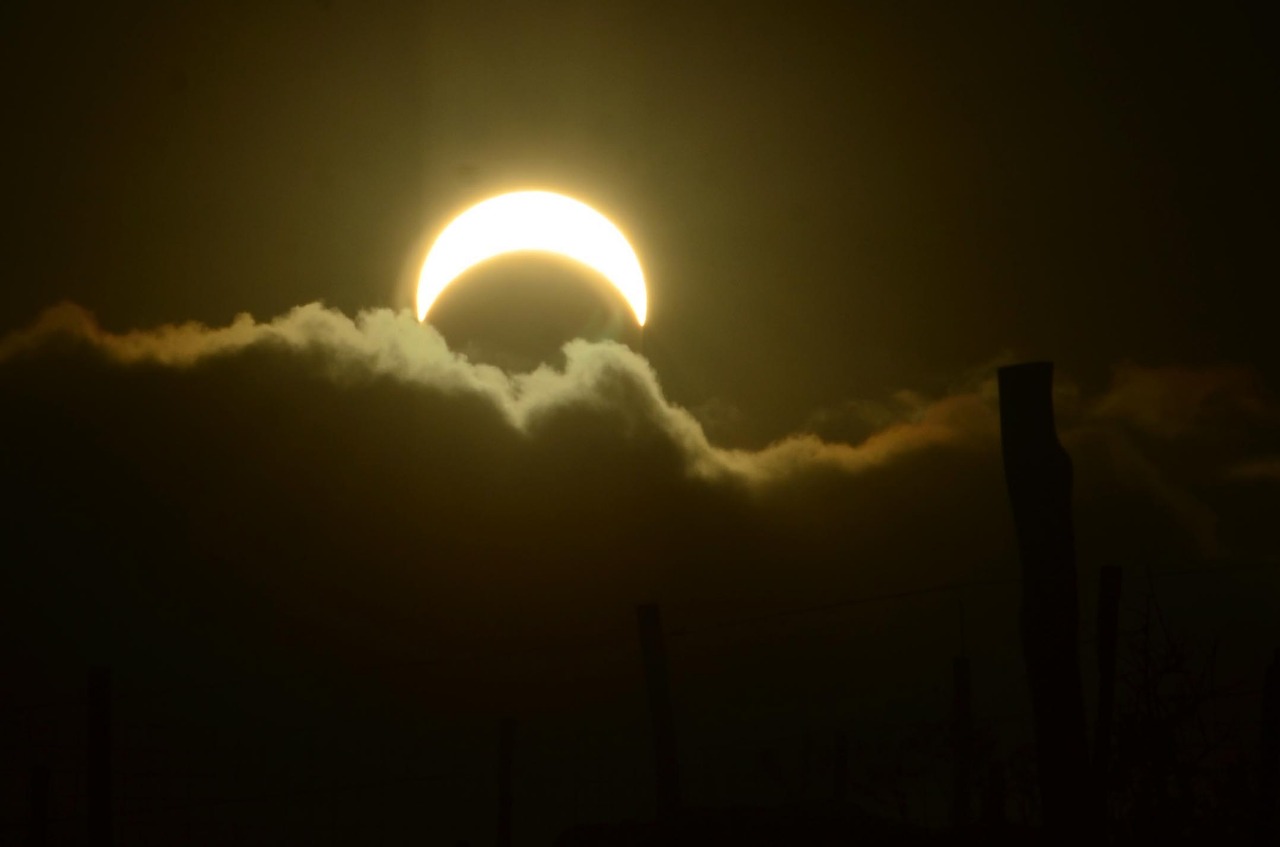 La duración del eclipse será de unas tres horas, pero el momento de totalidad está previsto para pasadas las 13.15 y durará entre 1 y 2 minutos. Foto Archivo: Marcelo Ochoa.