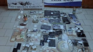 Secuestran drogas en cinco allanamientos en El Bolsón