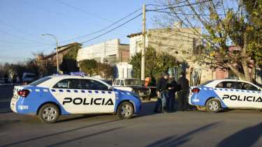 El hombre fue encontrado muerto en cercanías a Santa Cruz y Montevideo. (Florencia Salto).-