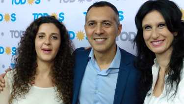 Marcelo Zuñiga junto a Ana Servidio y Micaela Gomiz. 