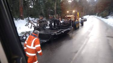 Trabajaron en la remoción de los vehículos involucrados. (Foto: Facebook FM Del Lago)