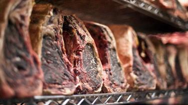 La carne «madurada» ya llegó a Cipolletti
