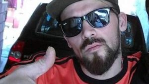 Lo buscaban en Bariloche y lo encontraron tomando cerveza en Roca