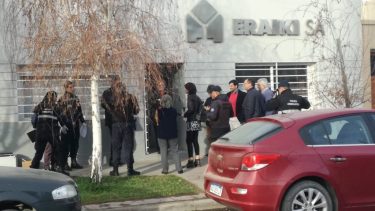 Allanan las oficinas de una empresa constructora en Roca