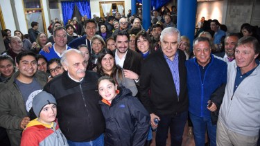 El senador nacional Guillermo Pereyra estuvo de campaña en San Martín de los Andes. Gentileza prensa senador Pereyra