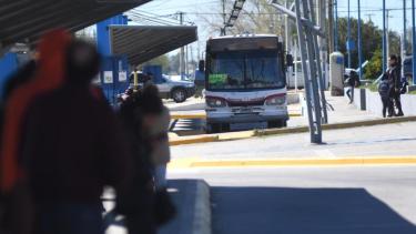 Buscan destrabar el paro de colectivos de mañana